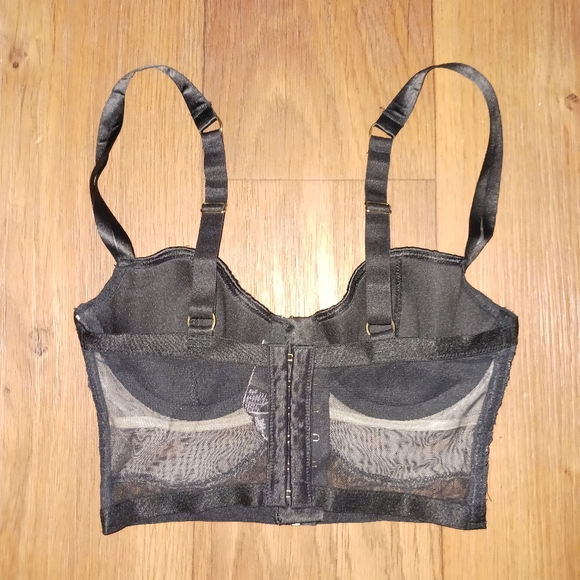 Victoria's Secret Corset Bra 32C - Picture 4 of 15